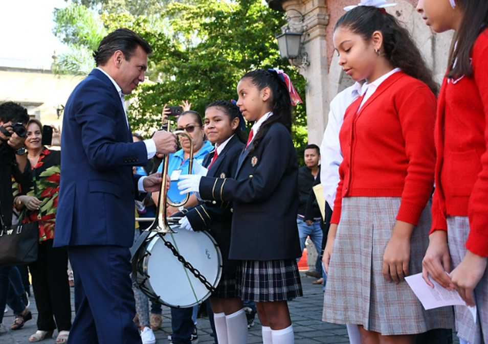 Entrega Zapopan instrumentos musicales para bandas de guerra escolares |  Gobierno Municipal de Zapopan