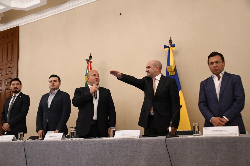 Presente Pablo Lemus en toma de protesta a Ismael del Toro como Presidente de la Junta de Coordinación Metropolitana