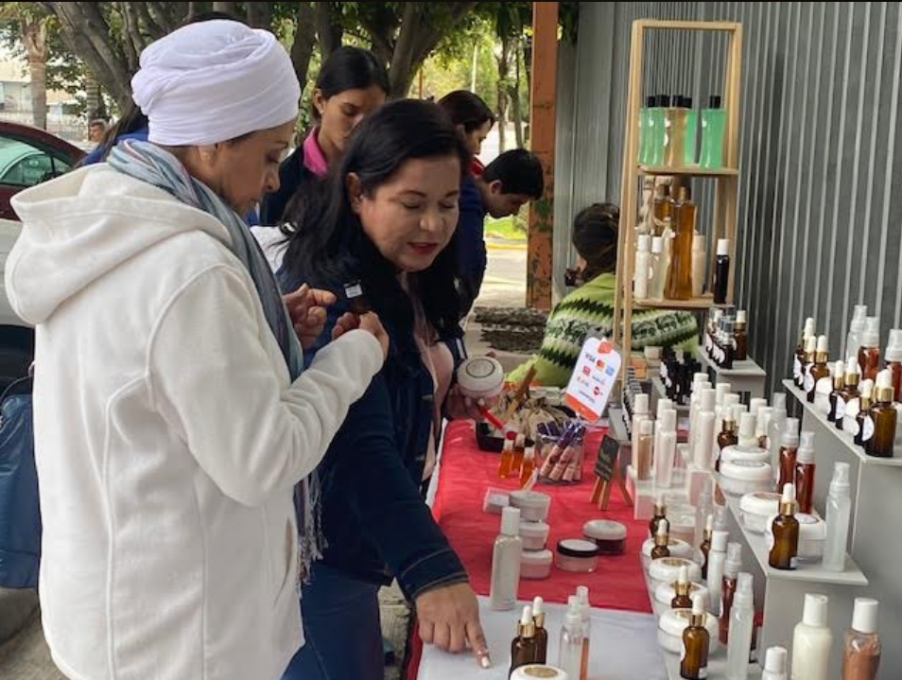 Inicia primera Expo Venta 2020 con productos de mujeres emprendedoras en DIF Zapopan
