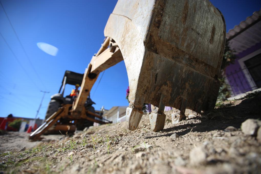 Inicia pavimentación de vialidades en la zona de Las Mesas