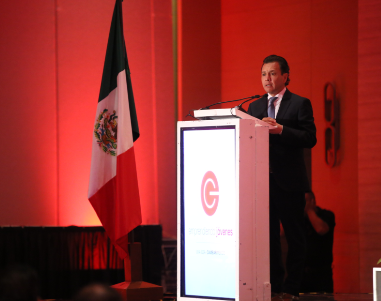 Inaugura Pablo Lemus VI Congreso Emprendiendo Jóvenes