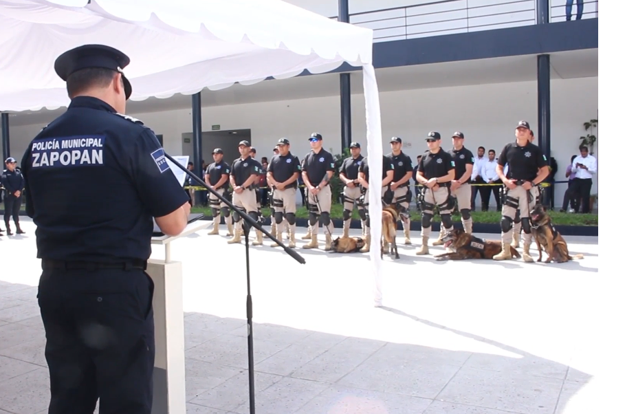 Jubilan y condecoran a cuatro integrantes del Escuadrón Canino de la Policía Municipal