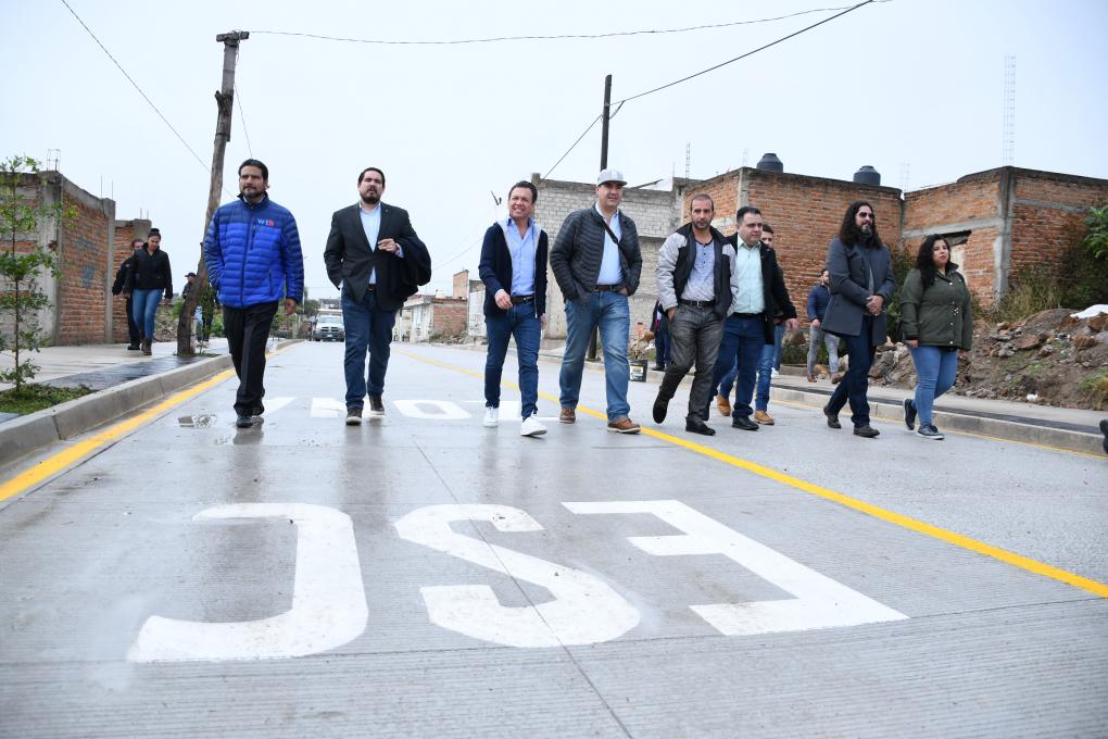 Pavimenta Zapopan calle Granados en el marco del programa Sendero Seguro