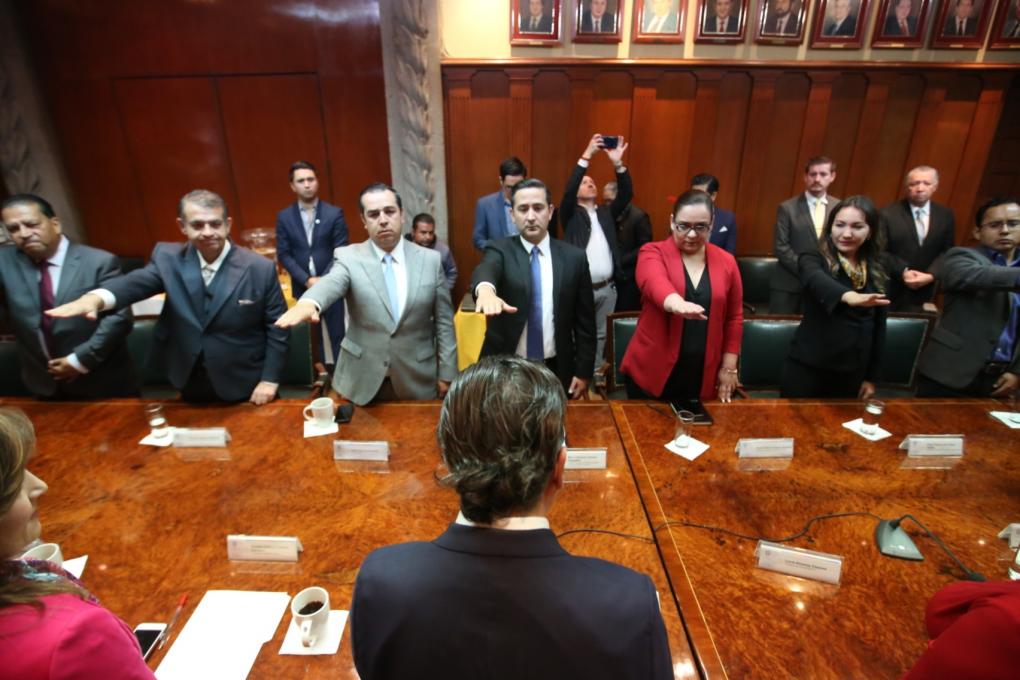 Pablo Lemus toma protesta a integrantes del Comité Coordinador y del Comité de Participación Social del Sistema Anticorrupción Municipal