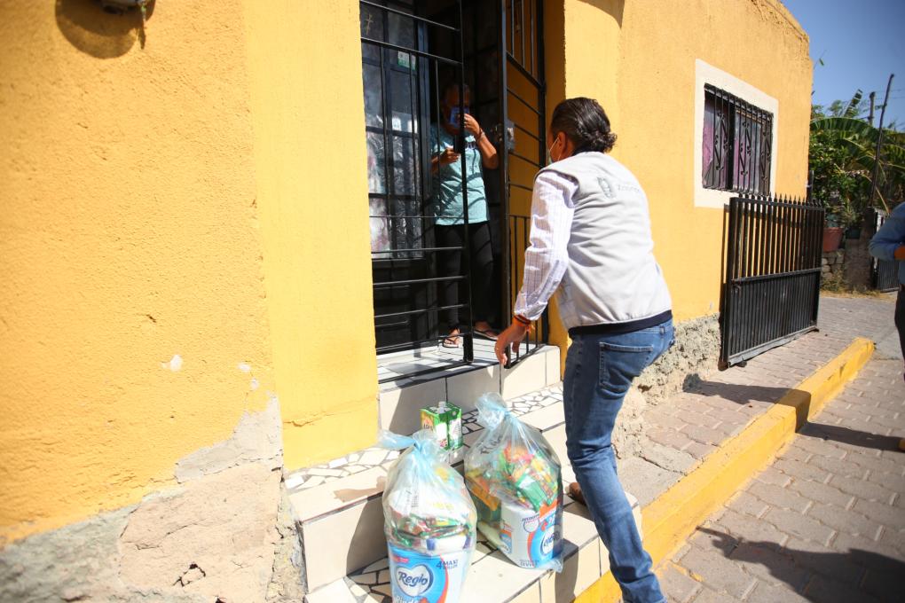Supervisa Pablo Lemus entrega de despensas en San Francisco de Ixcatán y en San Esteban