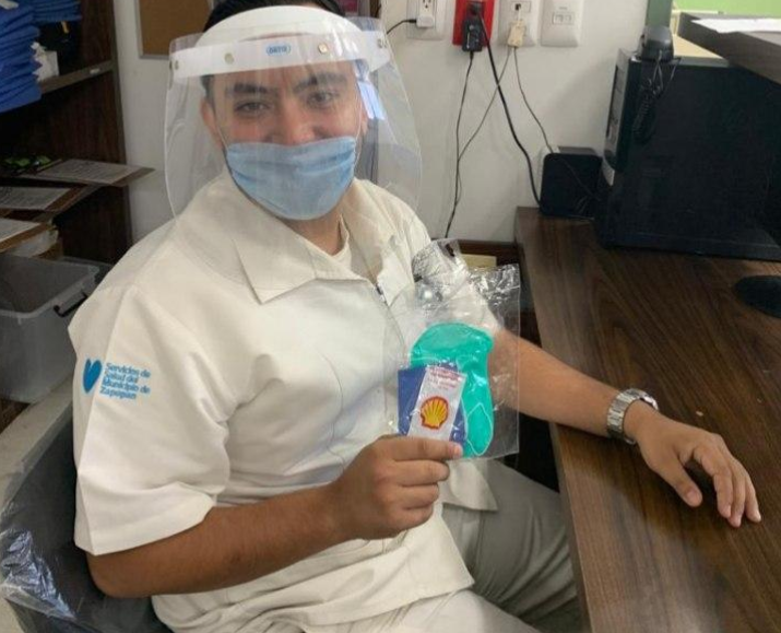 Fortalece Salud Zapopan entrega de equipos de protección a personal operativo