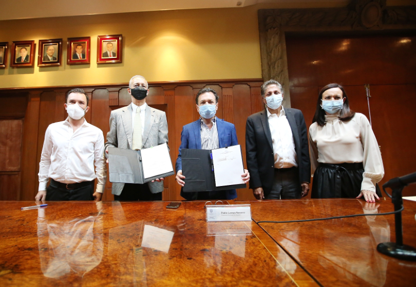 Firma Zapopan convenio para renovar entorno del Palacio Municipal