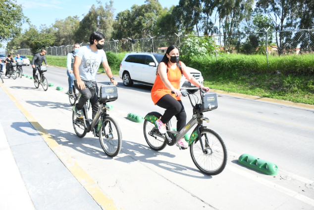 Interviene Zapopan ciclovía de origen ciudadano en avenida Inglaterra