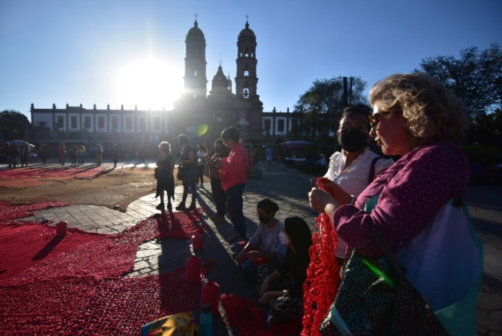 Zapopan recibe al Entramado de mujeres en la Plaza de las Américas