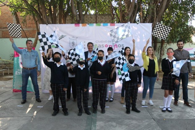 Frangie arranca la intervención de la Escuela con Estrella Hilario T. Rocha