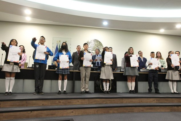 Integrantes del Cabildo Juvenil de Zapopan presentan propuestas para mejorar su entorno