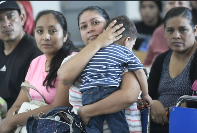 Zapopan acerca programas municipales a mujeres de la zona de Las Mesas