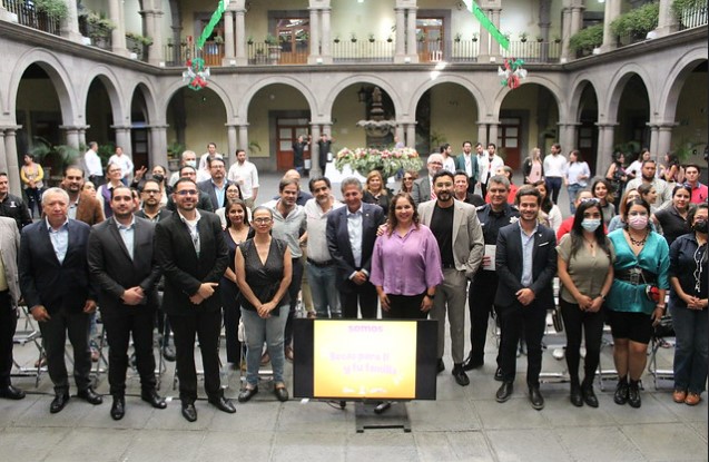 Zapopan dará becas a servidores públicos