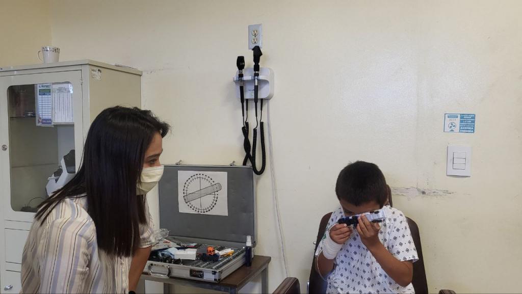 Operan de catarata congénita a niño de La Paz en el Hospital General de Zapopan