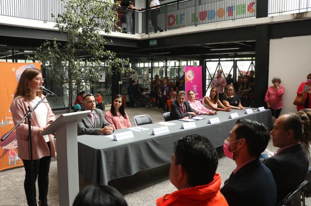 Zapopan promueve campaña de autoexploración y detección oportuna de cáncer de mama