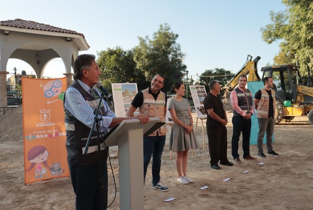 Arranca remodelación de plaza pública en San Juan de Ocotán