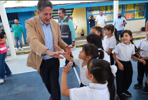 Zapopan ya cuenta con 106 Escuelas con Estrella