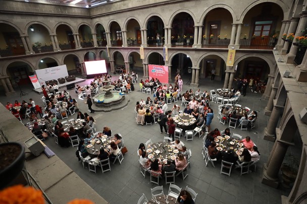 Con Todas de Cerca, Zapopan fomenta el liderazgo de más de 200 mujeres
