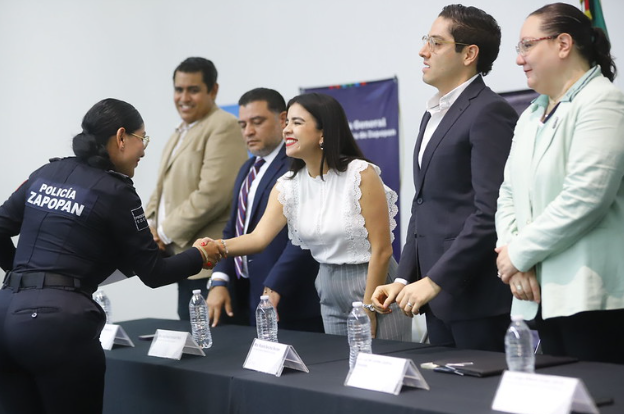 Zapopan capacita a sus policías en materia de derechos humanos y desplazamiento forzado