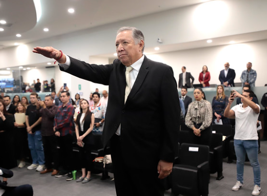 Frangie toma protesta al nuevo contralor ciudadano
