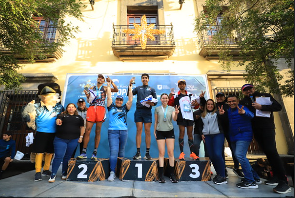 Participan cuatro mil competidores en la Carrera por la Fundación de Zapopan