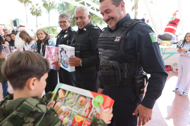 Operación Regalo de la Comisaría de Zapopan entrega más de 10 mil sonrisas