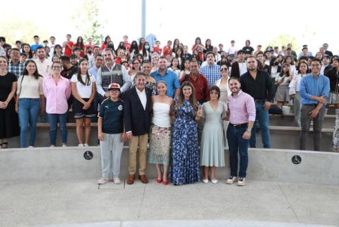 En homenaje a Katya Echazarreta, Zapopan renombra foro del Parque de las Niñas y los Niños