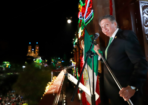 Más de 10 mil personas celebran la Independencia de México en el centro de Zapopan 