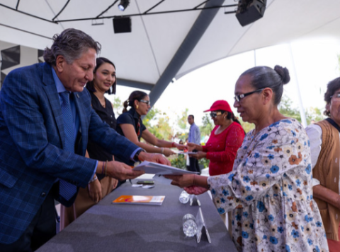 Zapopan entrega más de 100 títulos de propiedad a familiares de la zona sur del municipio 