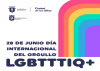 Postal conmemorativa del Día Internacional del Orgullo LGBTTTIQ+ que se ilustra con una imagen de arcoiris 